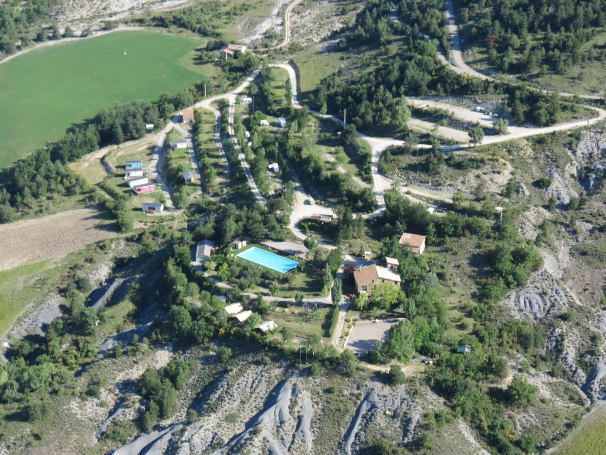 Camping Les Hauts De Rosans Zewnętrze zdjęcie